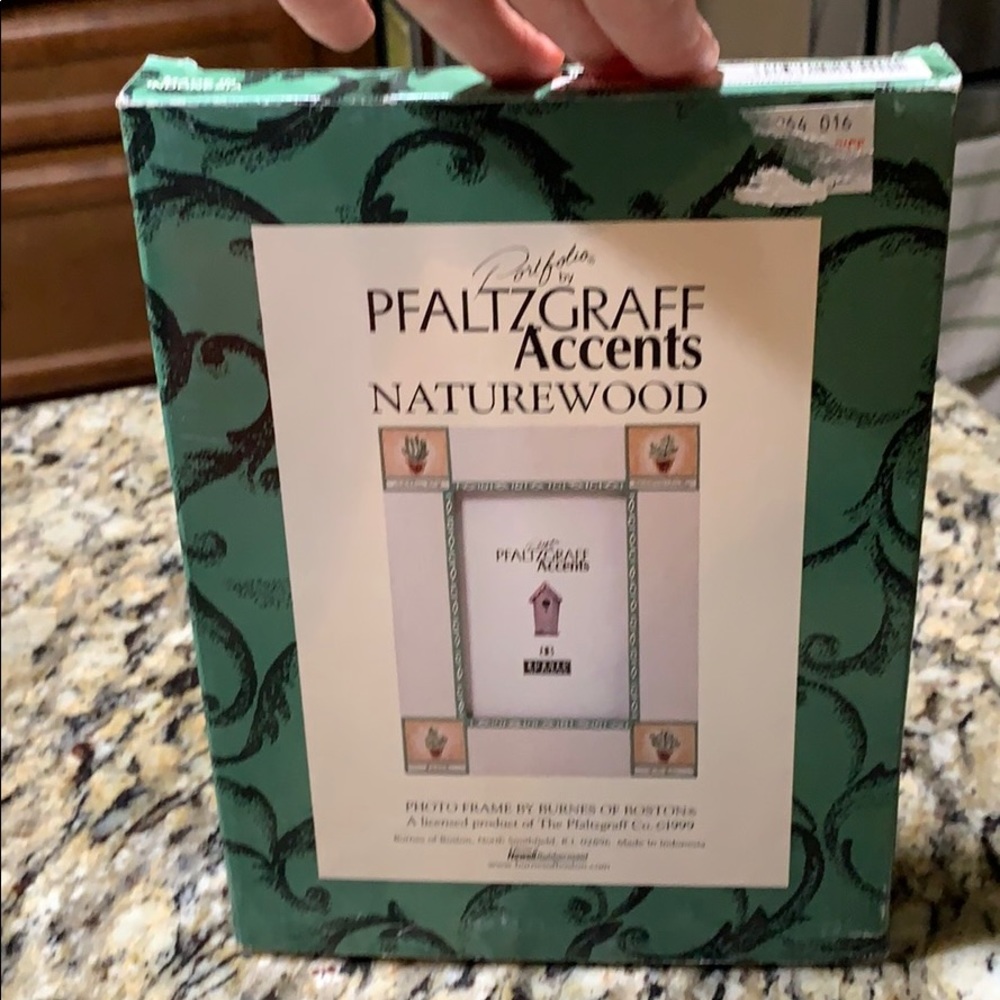 NIB Pfaltzgraff Naturewood 4x6 picture frame - Picture 3 of 3